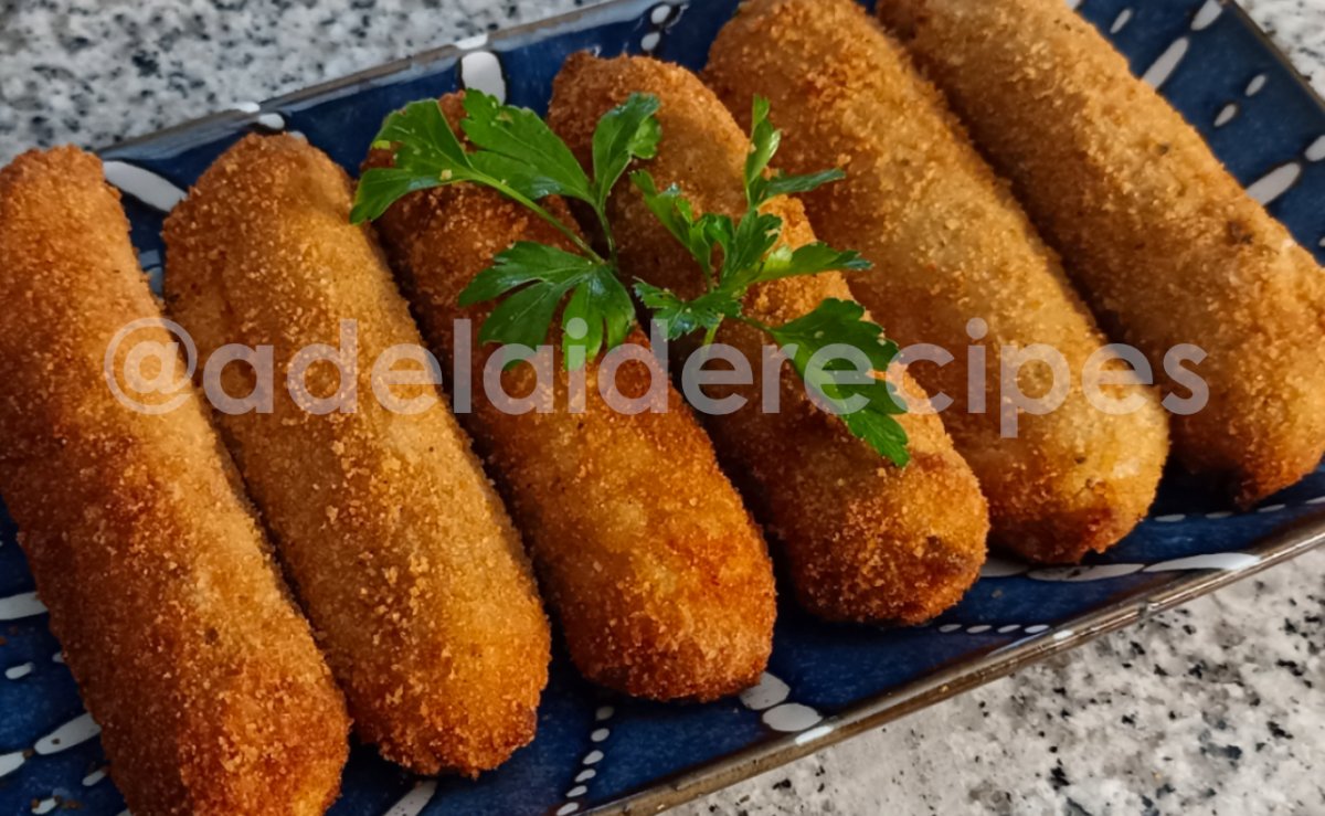 Chicken Croquettes | Crispy on the Outside, Creamy on the Inside!